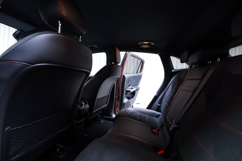 Mercedes EQA300 AMG Line 4Matic 5d