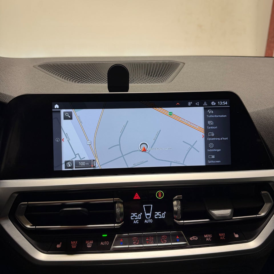 BMW 330e 2,0 M-Sport aut. 4d