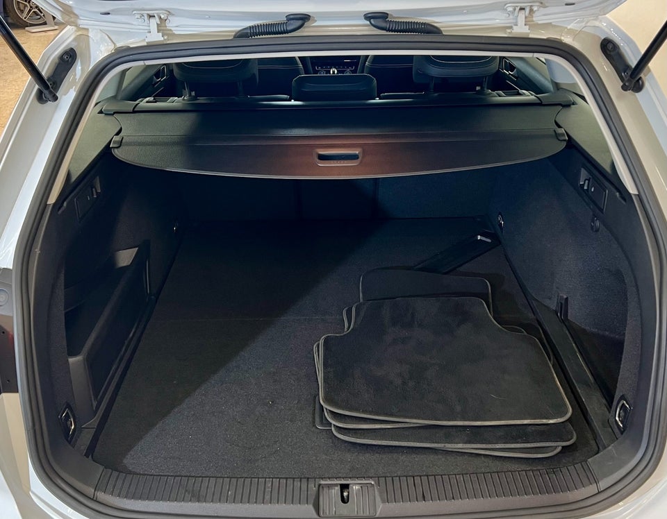 VW Passat 1,4 GTE Variant DSG 5d