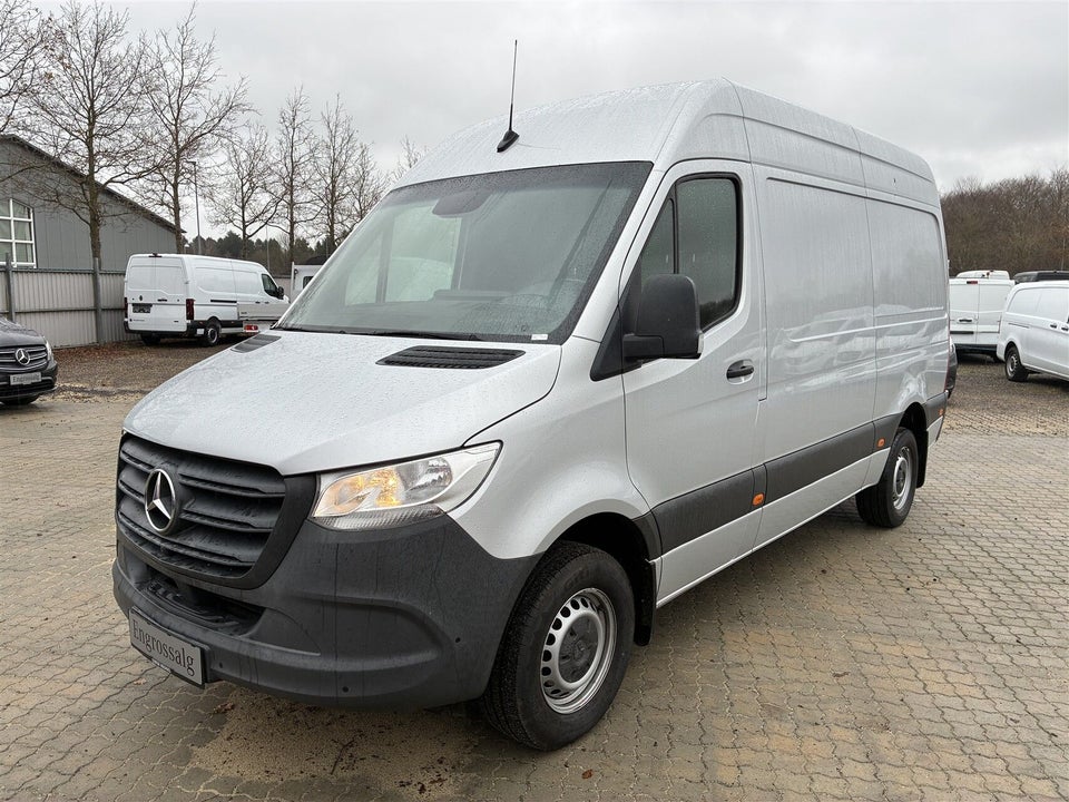Mercedes Sprinter 317 2,0 CDi A2 Kassevogn aut. RWD