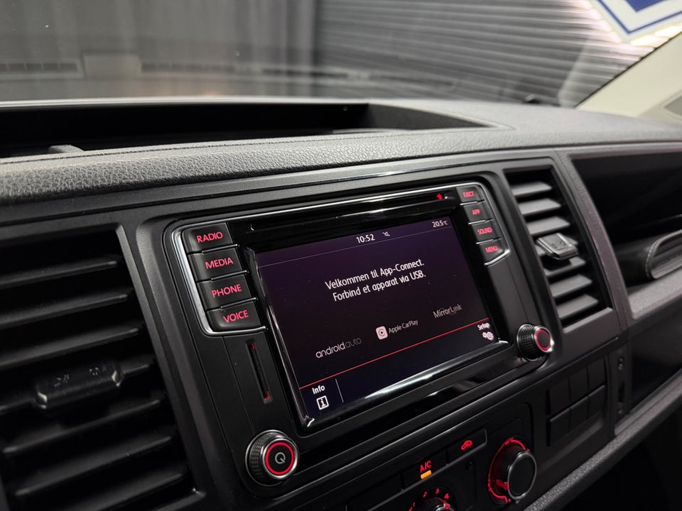 VW Transporter 2,0 TDi 150 Kassevogn DSG lang