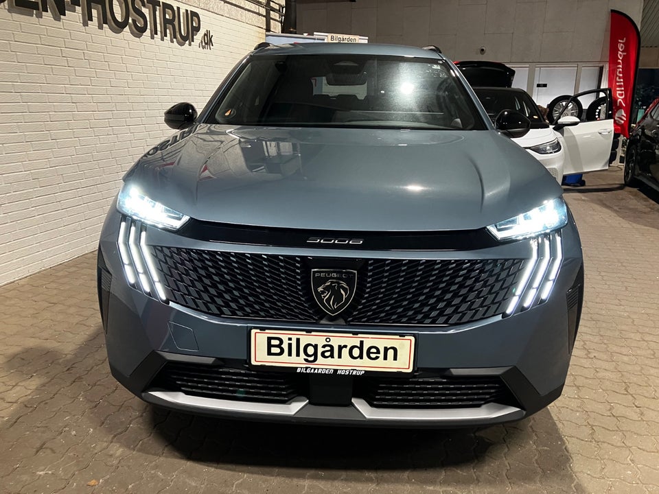 Peugeot e-5008 77 Allure 7prs 5d