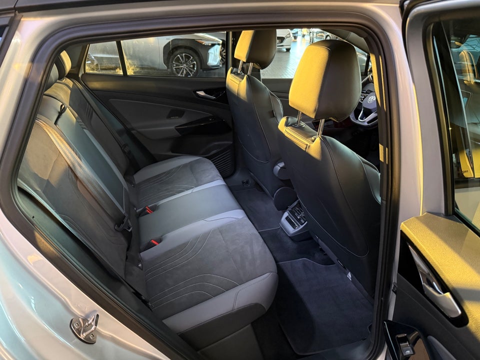 VW ID.4 77 Pro Style+ 5d