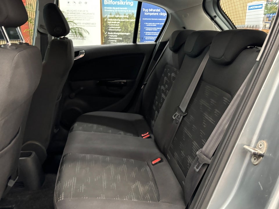 Opel Corsa 1,2 16V Enjoy 5d