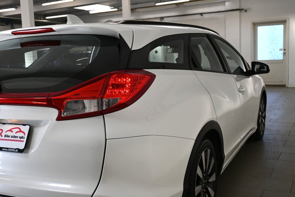 Honda Civic 1,8 i-VTEC Elegance Tourer aut. 5d