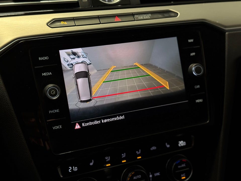 VW Passat 2,0 TDi 150 Highline Premium Variant DSG 5d