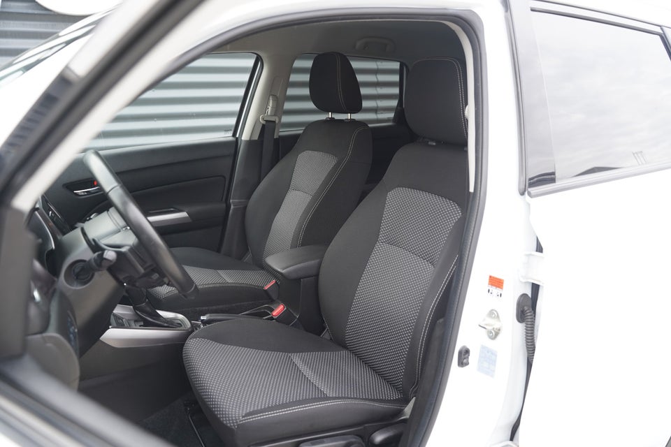 Suzuki Vitara 1,5 S-Hybrid Active AGS 5d