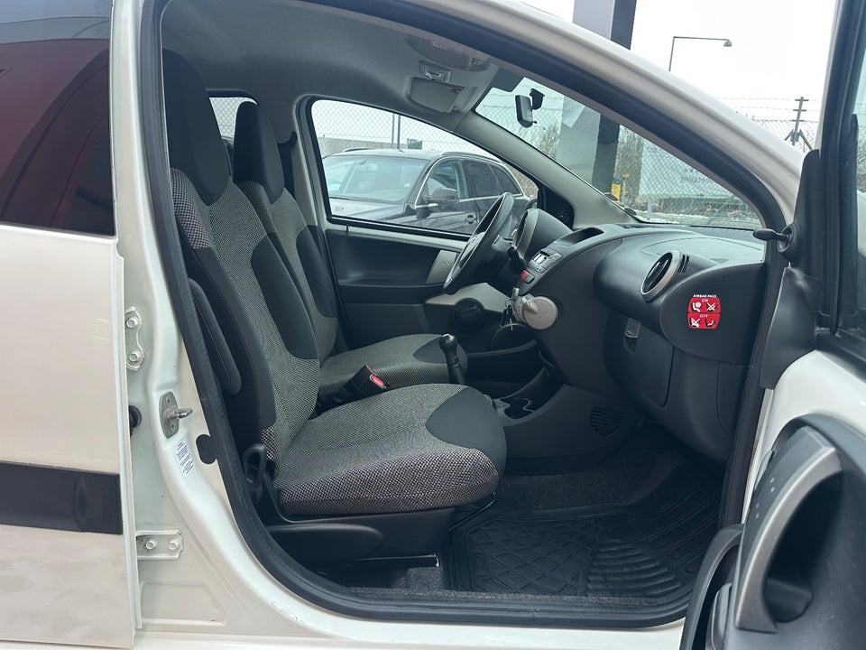 Toyota Aygo 1,0 VVT-i T1 5d