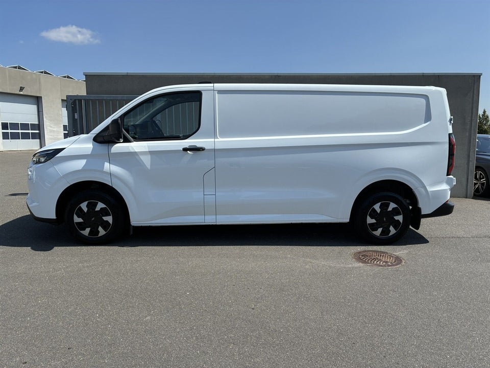 Ford E-Transit Custom 320 L1 64 Trend