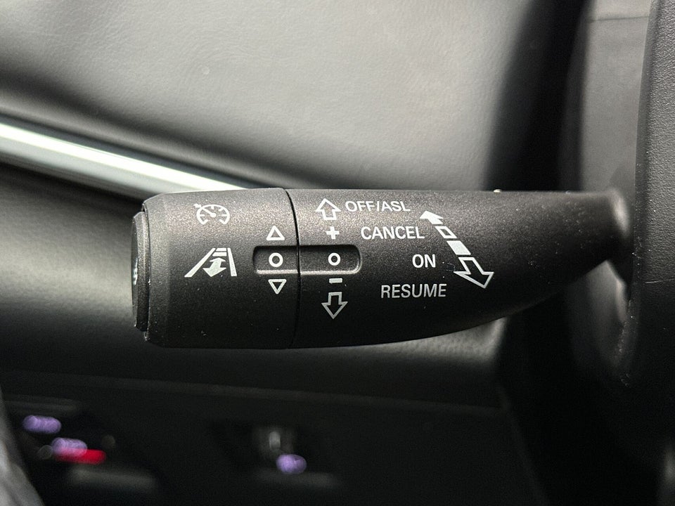 MG Marvel R Luxury 5d