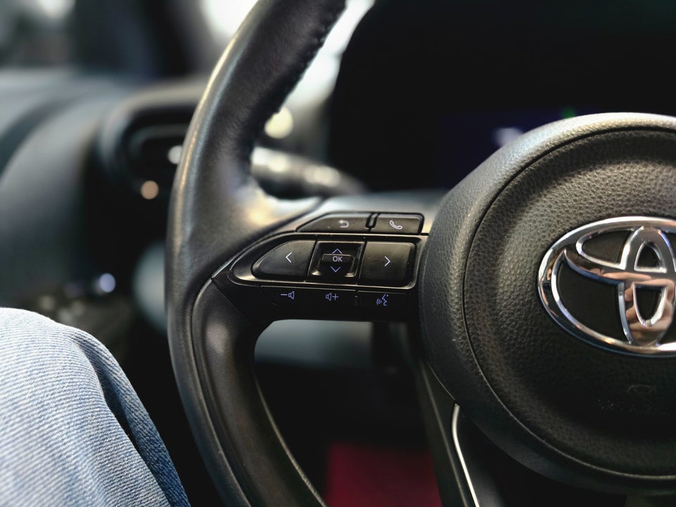Toyota Yaris Cross 1,5 Hybrid Active Tech e-CVT 5d