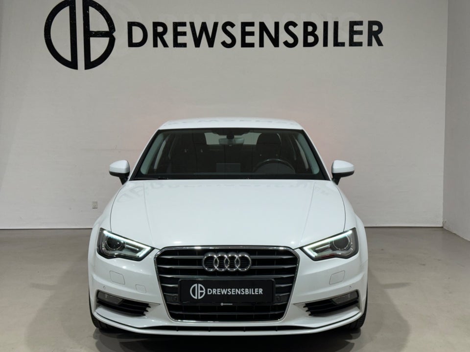 Audi A3 1,6 TDi 110 Ambiente S-tr. 4d