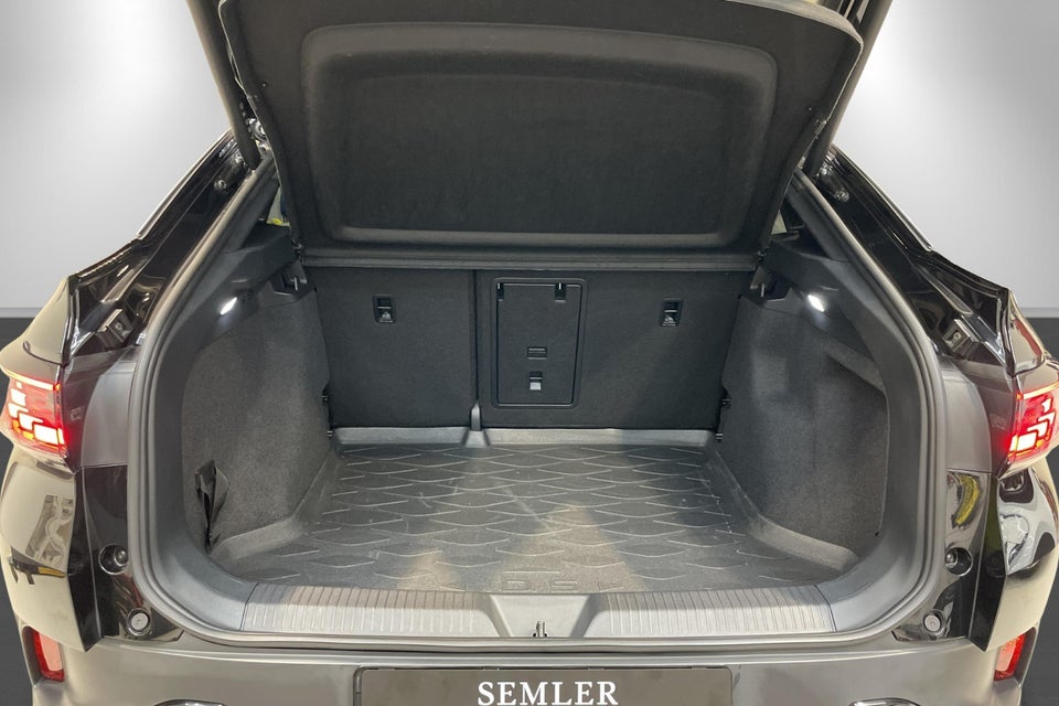 VW ID.5 77 Pro Performance 75 Years Edition 5d