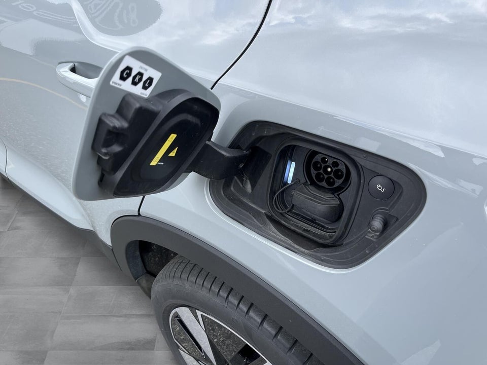 Volvo EX40 Extended Range Core 5d