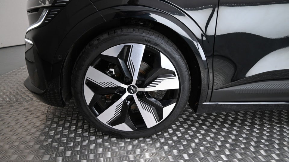 Renault Megane E-Tech 60 Techno 5d