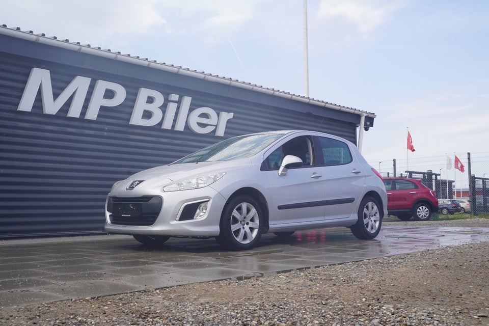 Peugeot 308 1,6 VTi 120 Access 5d