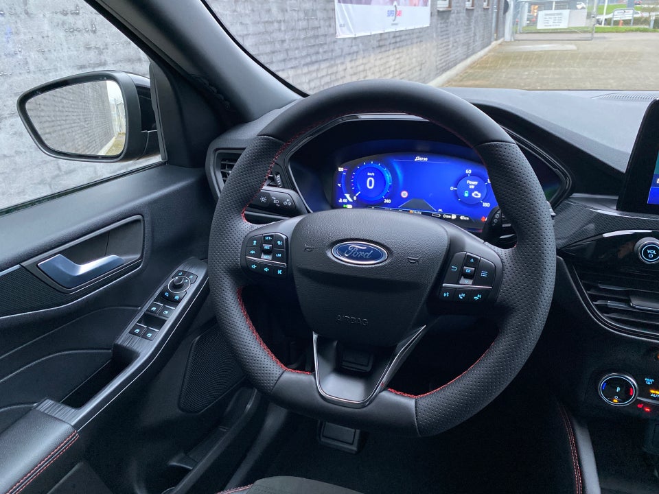 Ford Kuga 2,5 PHEV ST-Line X CVT 5d