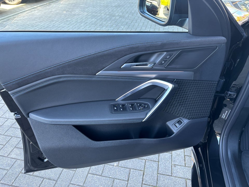 BMW iX2 eDrive20 M-Sport Premium 5d