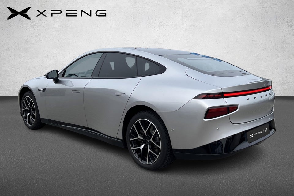Xpeng P7 Performance 4d