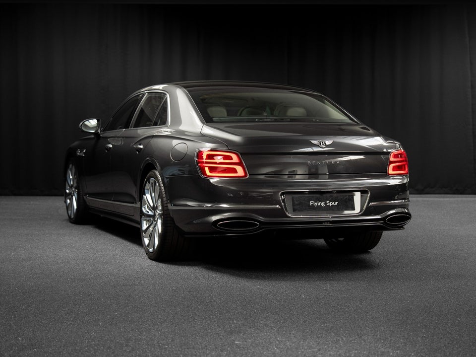 Bentley Flying Spur 4,0 V8 Hybrid Mulliner aut. 4d
