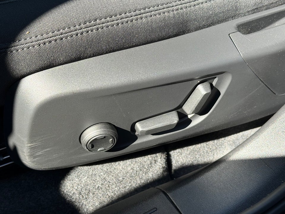 Volvo XC40 ReCharge Extended Range Ultimate 5d