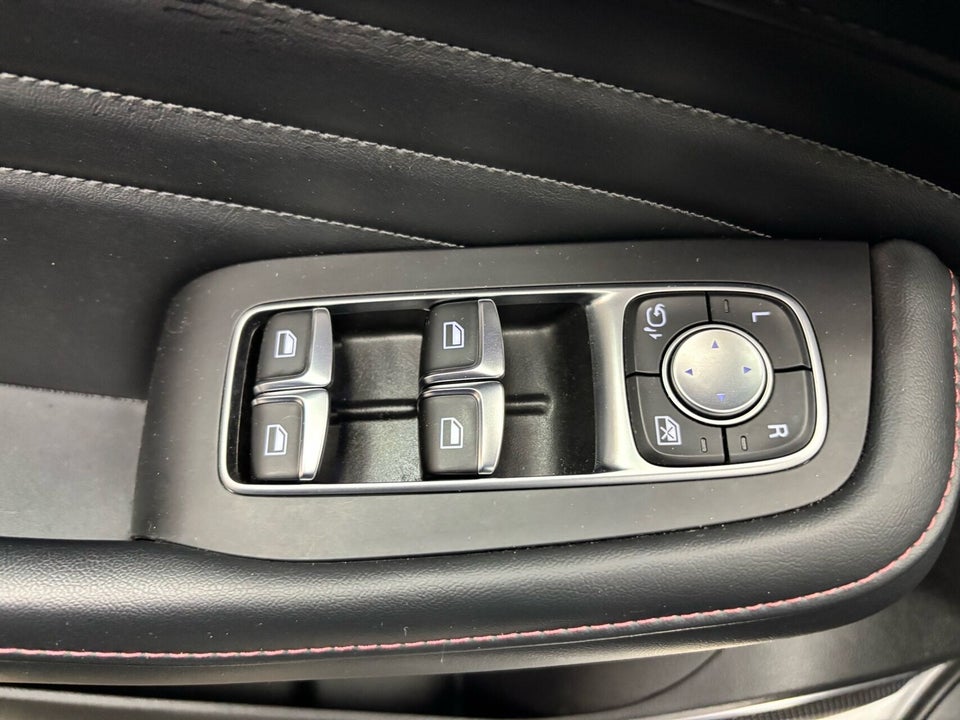 MG EHS 1,5 PHEV Luxury 5d