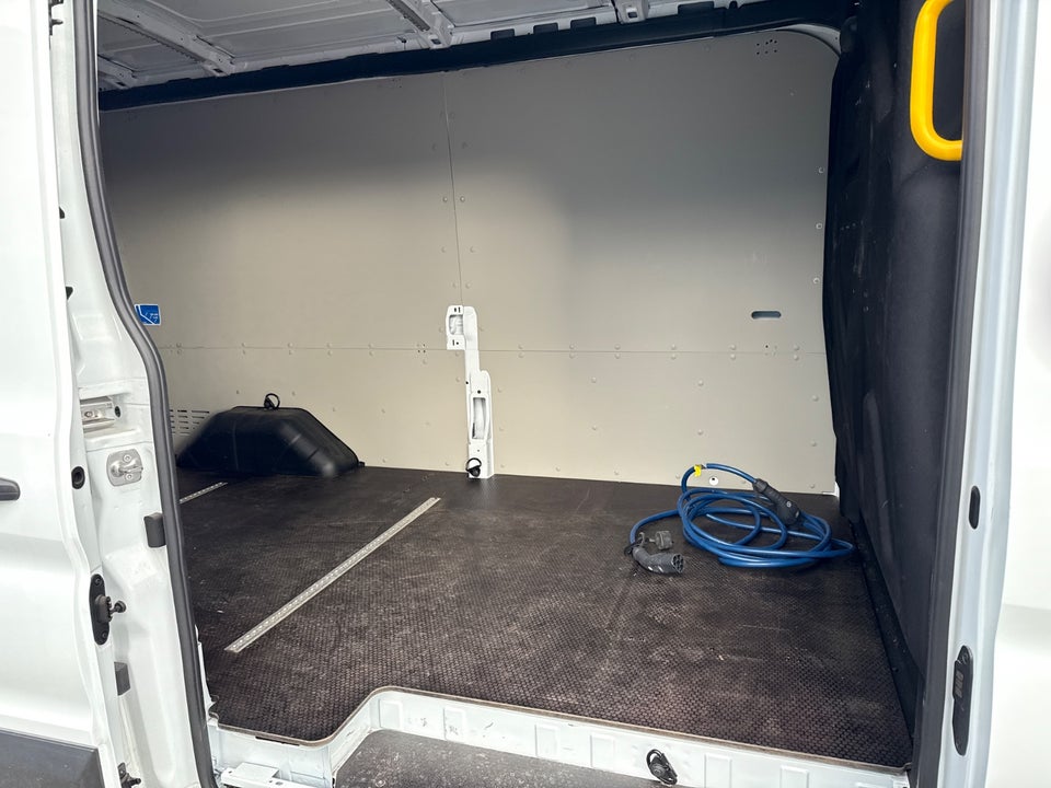 Ford E-Transit 350 L3 Van 68 Trend H2 RWD