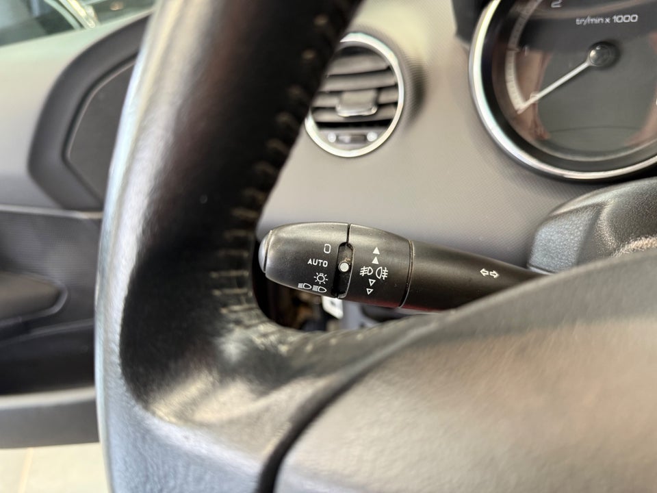 Peugeot 308 1,6 HDi 109 Comfort+ 5d