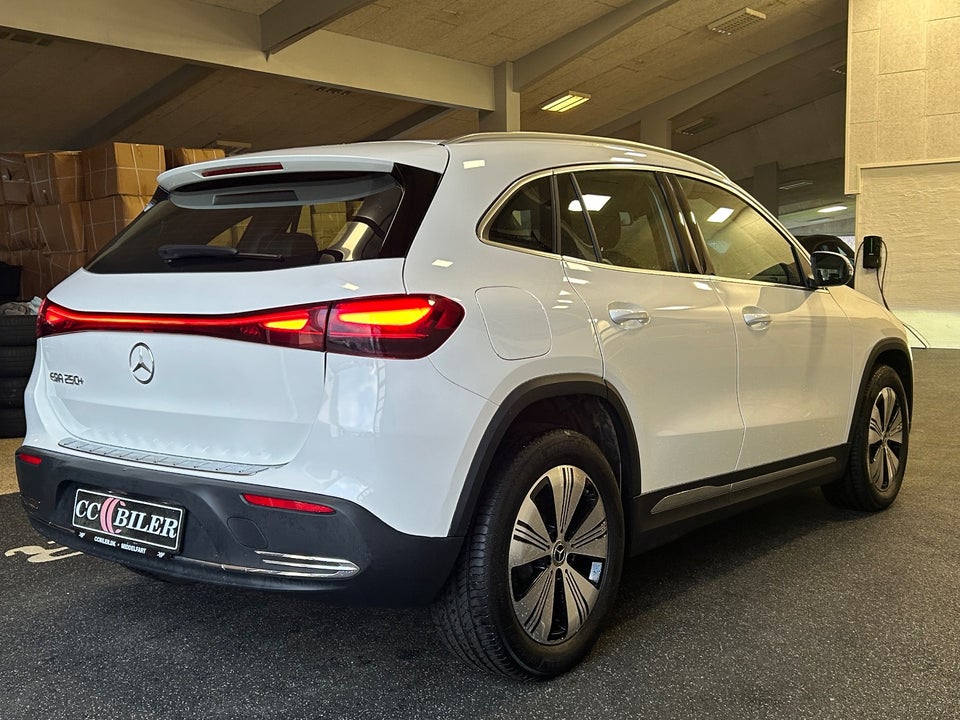 Mercedes EQA250+ Progressive 5d