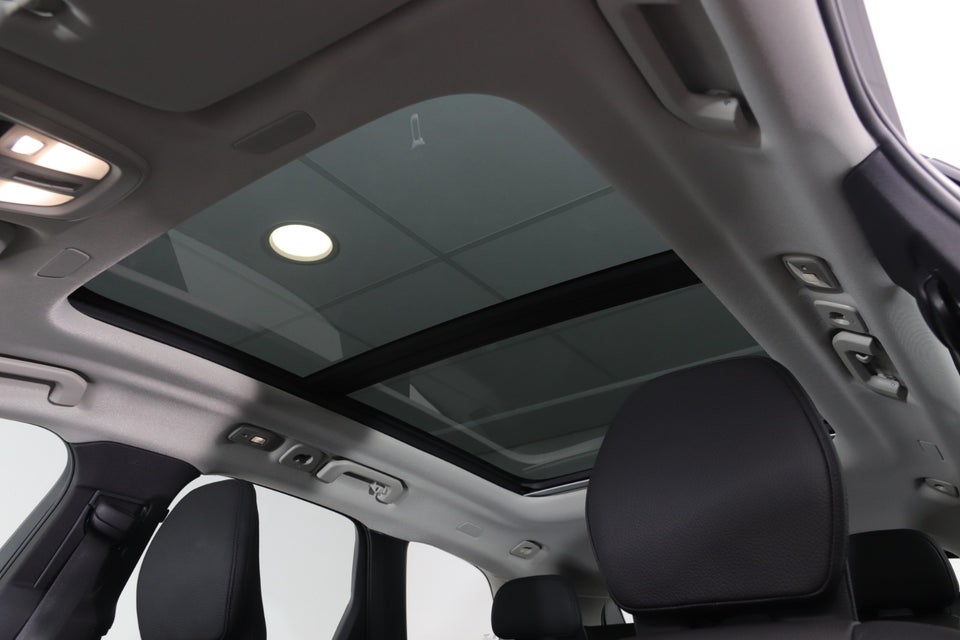 Volvo XC60 2,0 T6 ReCharge Plus Dark aut. AWD 5d