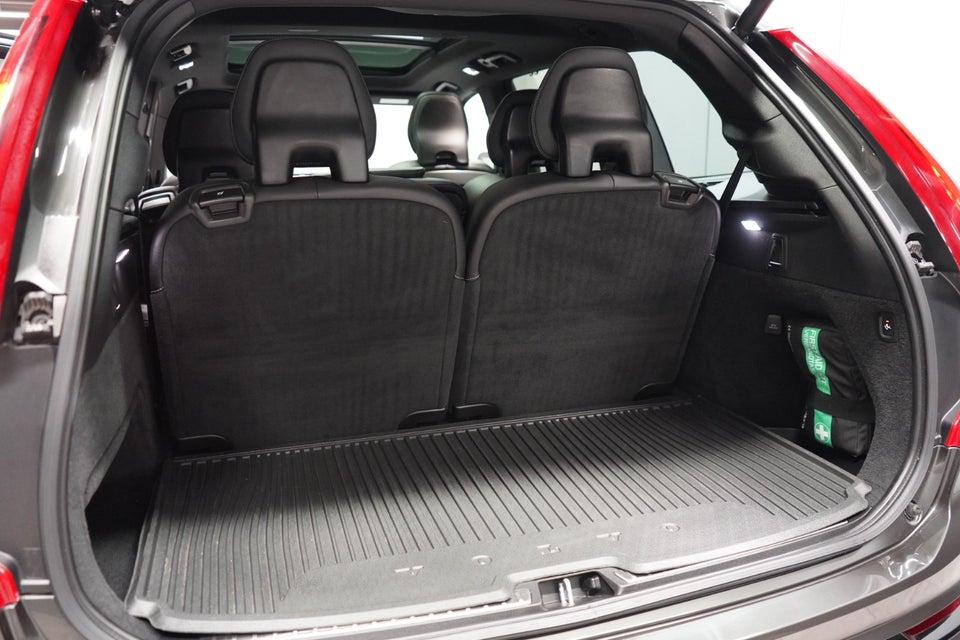 Volvo XC90 2,0 T8 ReCharge R-Design aut. AWD 7prs 5d