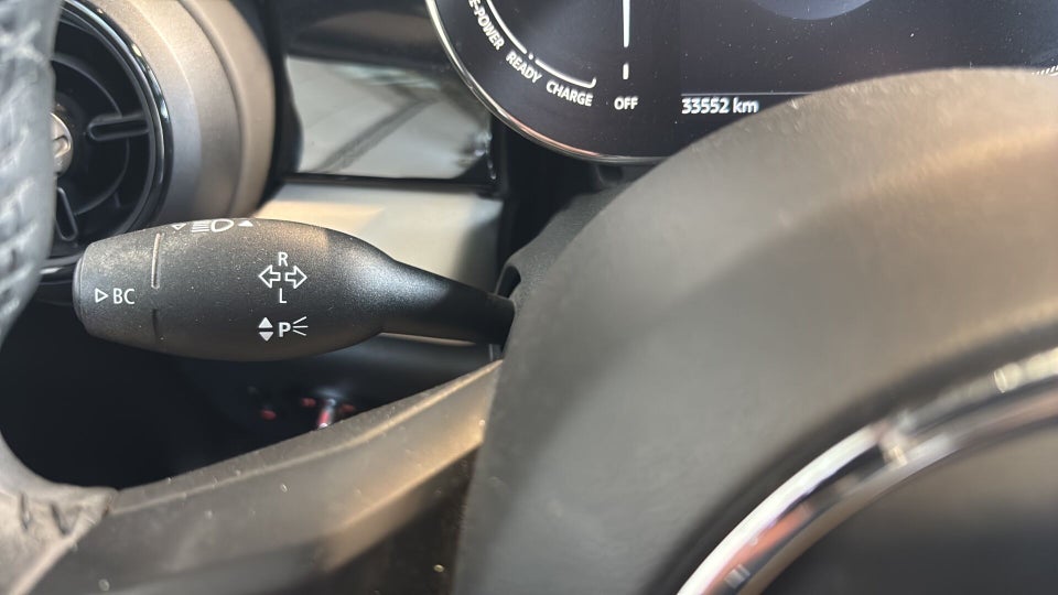 MINI Cooper SE Camden Edition 3d