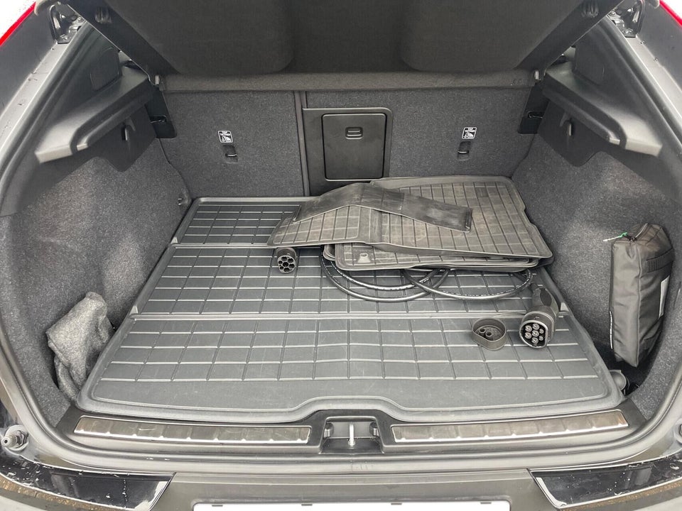 Volvo EC40 Extended Range Black Edition Ultra 5d