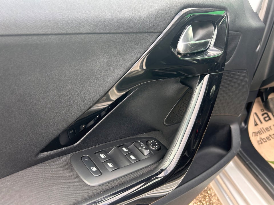 Peugeot 208 1,6 BlueHDi 100 Active 5d