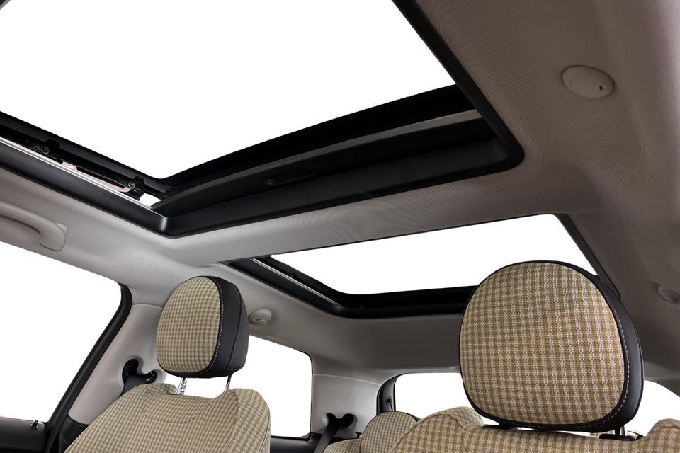 MINI Cooper SE Essential 3d