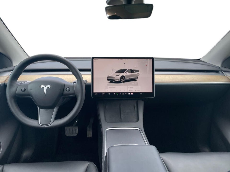 Tesla Model Y Long Range AWD 5d