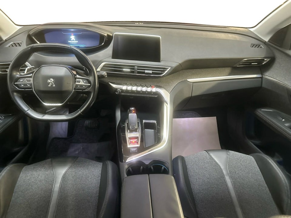 Peugeot 3008 1,6 BlueHDi 120 Allure EAT6 5d