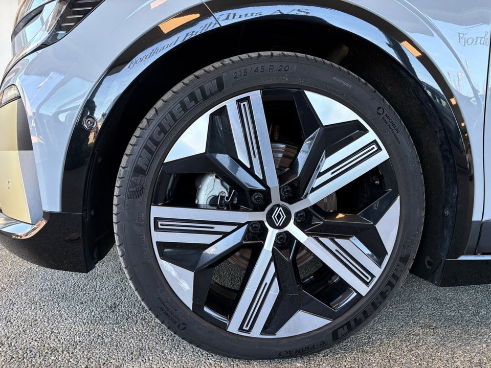 Renault Megane E-Tech 60 Iconic 5d