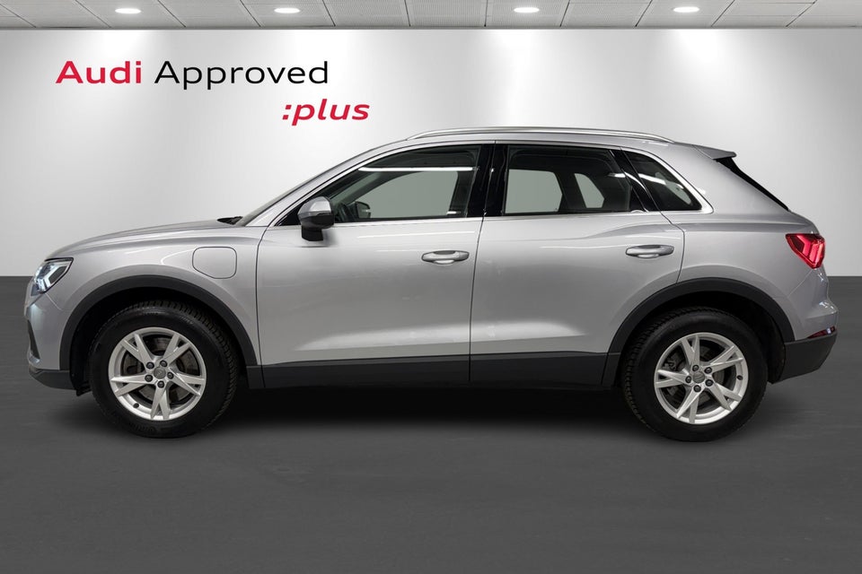 Audi Q3 45 TFSi e Attitude plus S-tr. 5d