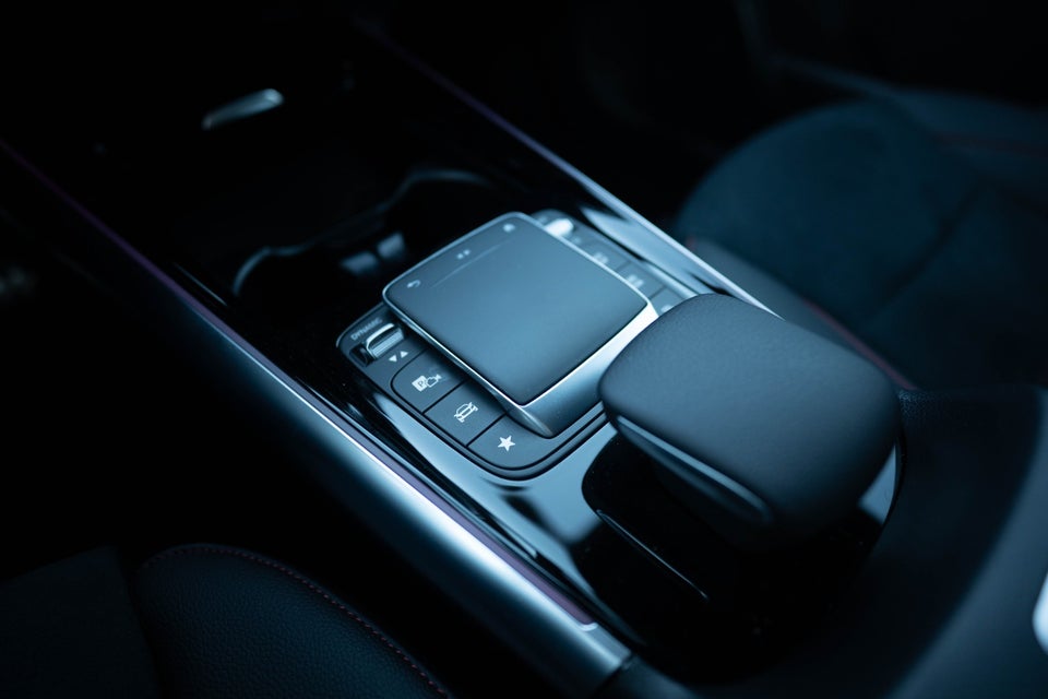 Mercedes EQA350 AMG Line 4Matic 5d