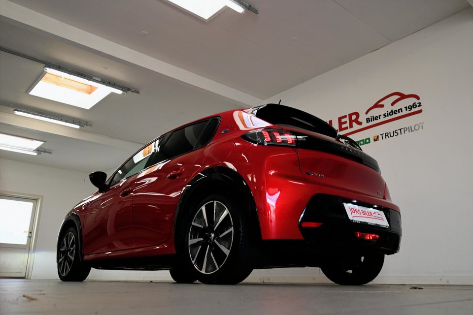 Peugeot e-208 50 GT Pack 5d