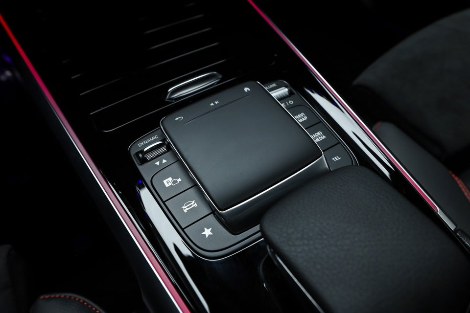 Mercedes EQB300 AMG Line 4Matic 5d