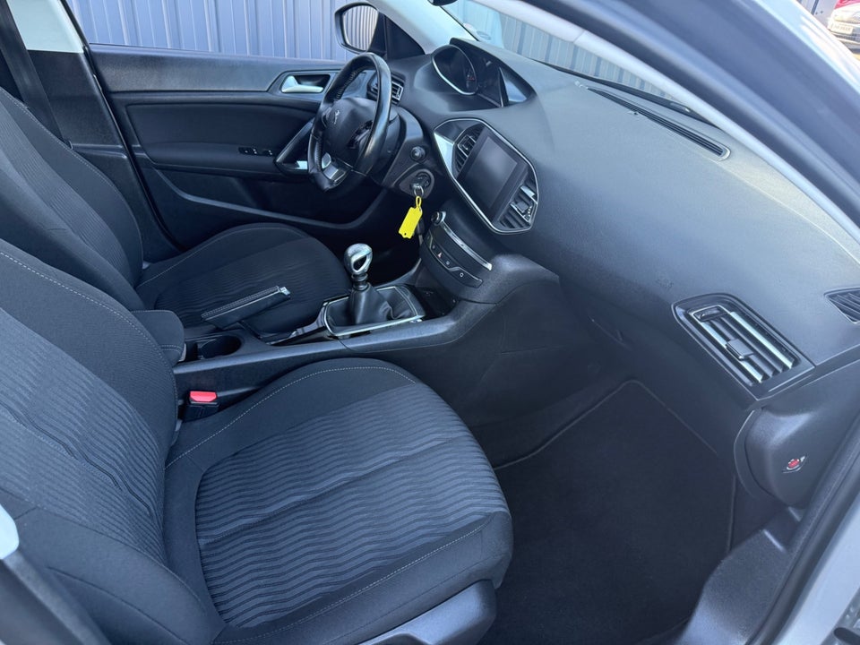 Peugeot 308 1,6 BlueHDi 120 Active SW 5d