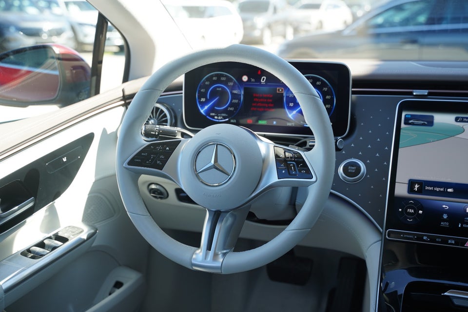 Mercedes EQE350+ 4d