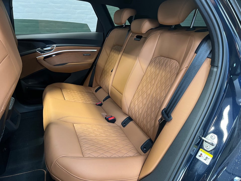 Audi e-tron 55 S-line quattro 5d