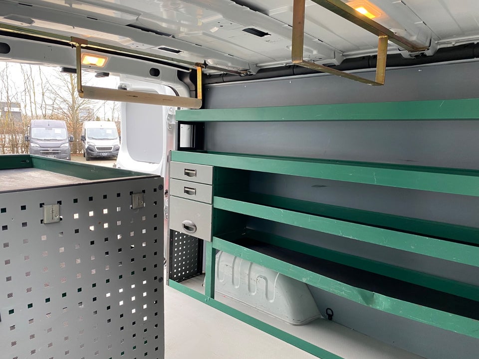 Renault Trafic T29 2,0 dCi 145 L1H1