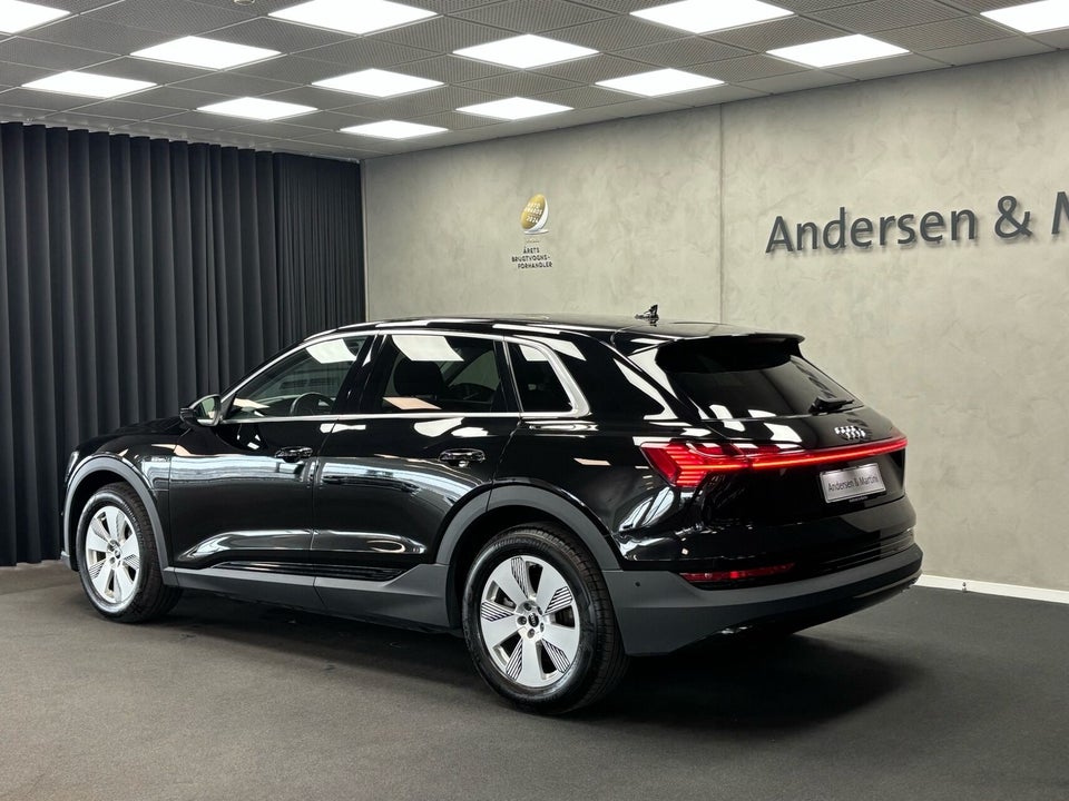 Audi e-tron 50 quattro 5d