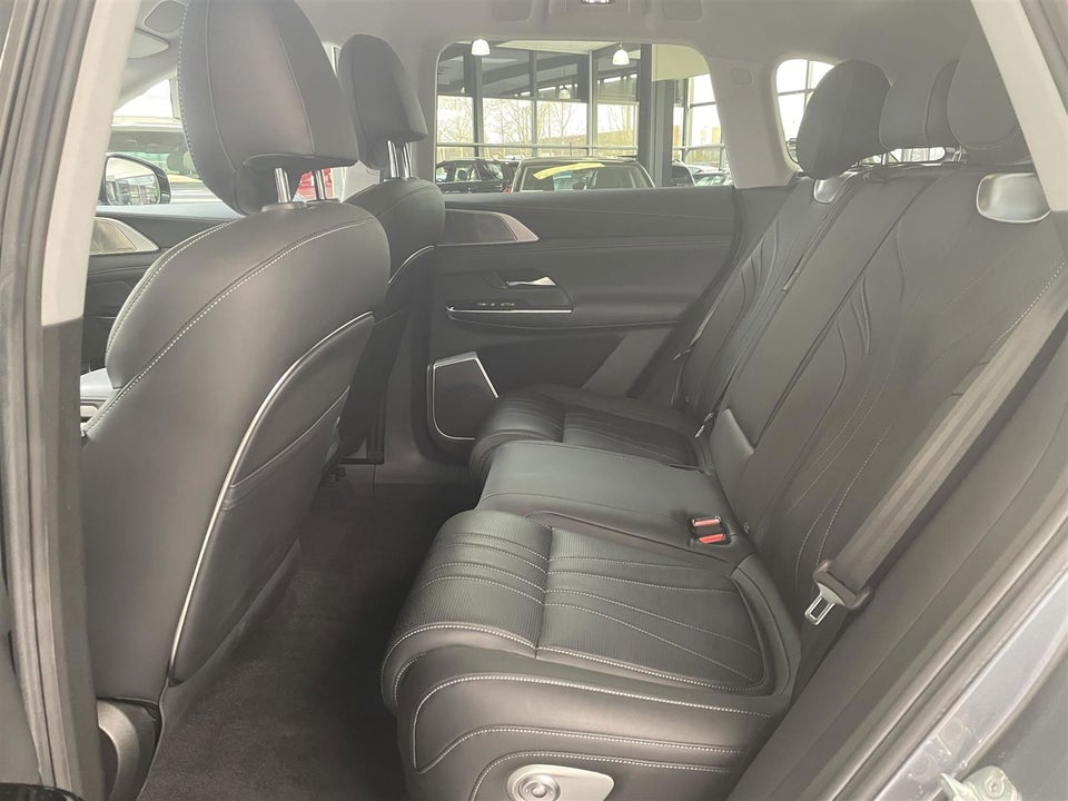 Xpeng G9 Standard Range 5d