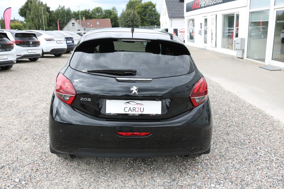 Peugeot 208 1,5 BlueHDi 100 Signature Sky 5d