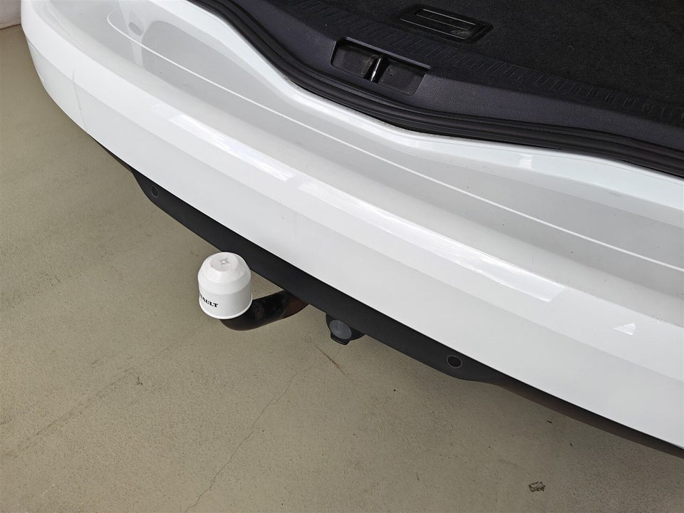 Renault Megane IV 1,3 TCe 140 Limited Sport Tourer 5d